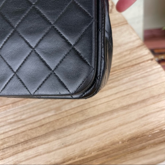 CHANEL CLASSIC FULL FLAP BLACK LAMBSKIN 24K GHW SMALL 🔥Like New!!!!🔥 - Picture 9 of 15